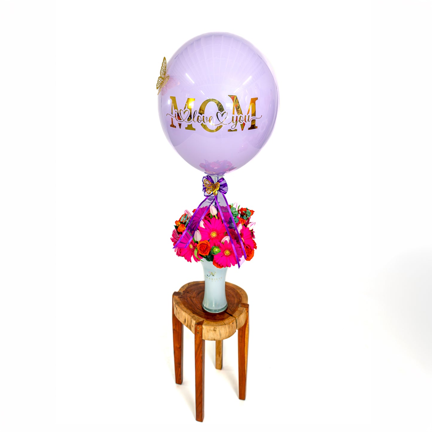 Premium floral bouquet with personalized Mother’s Day balloon in Toronto