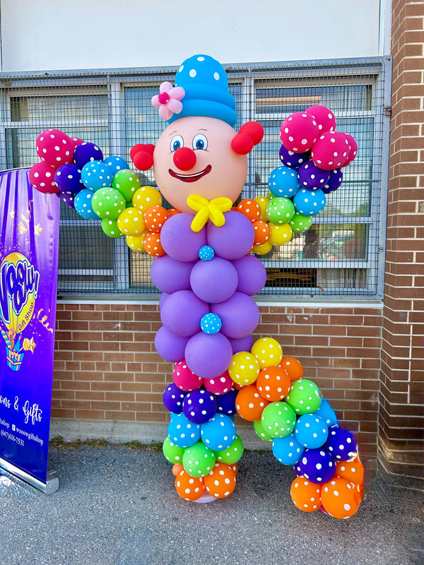 clown made of balloons