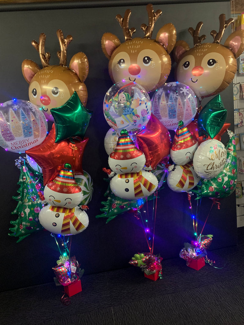 Rudolph’s Festive Balloon Bundle