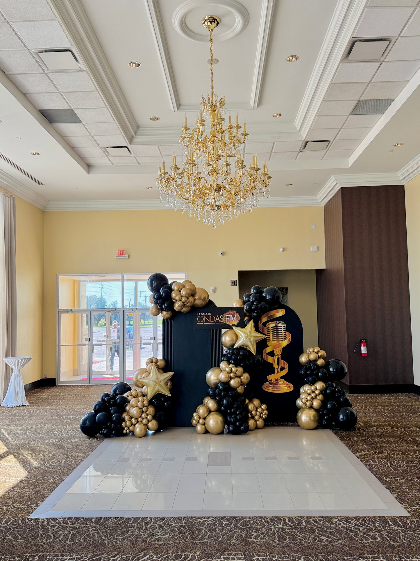 Black & Gold Gala Balloon Installation