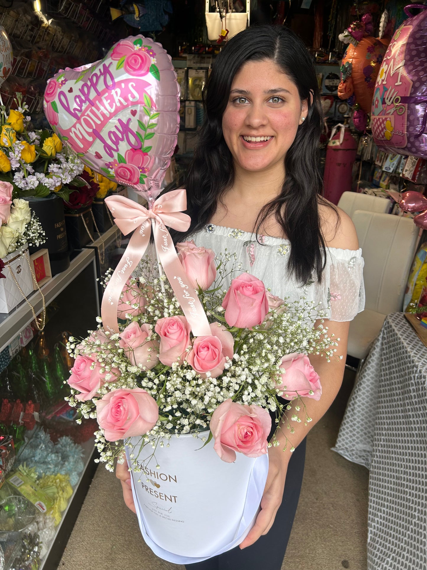 Luxury soft pink roses box arrangement for special occasions with wet oasis for freshness.