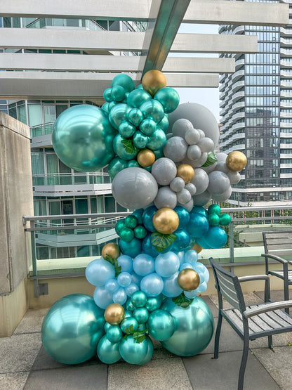 balloon garland Toronto in shades of greens grey and gold hints made by wooow balloons.