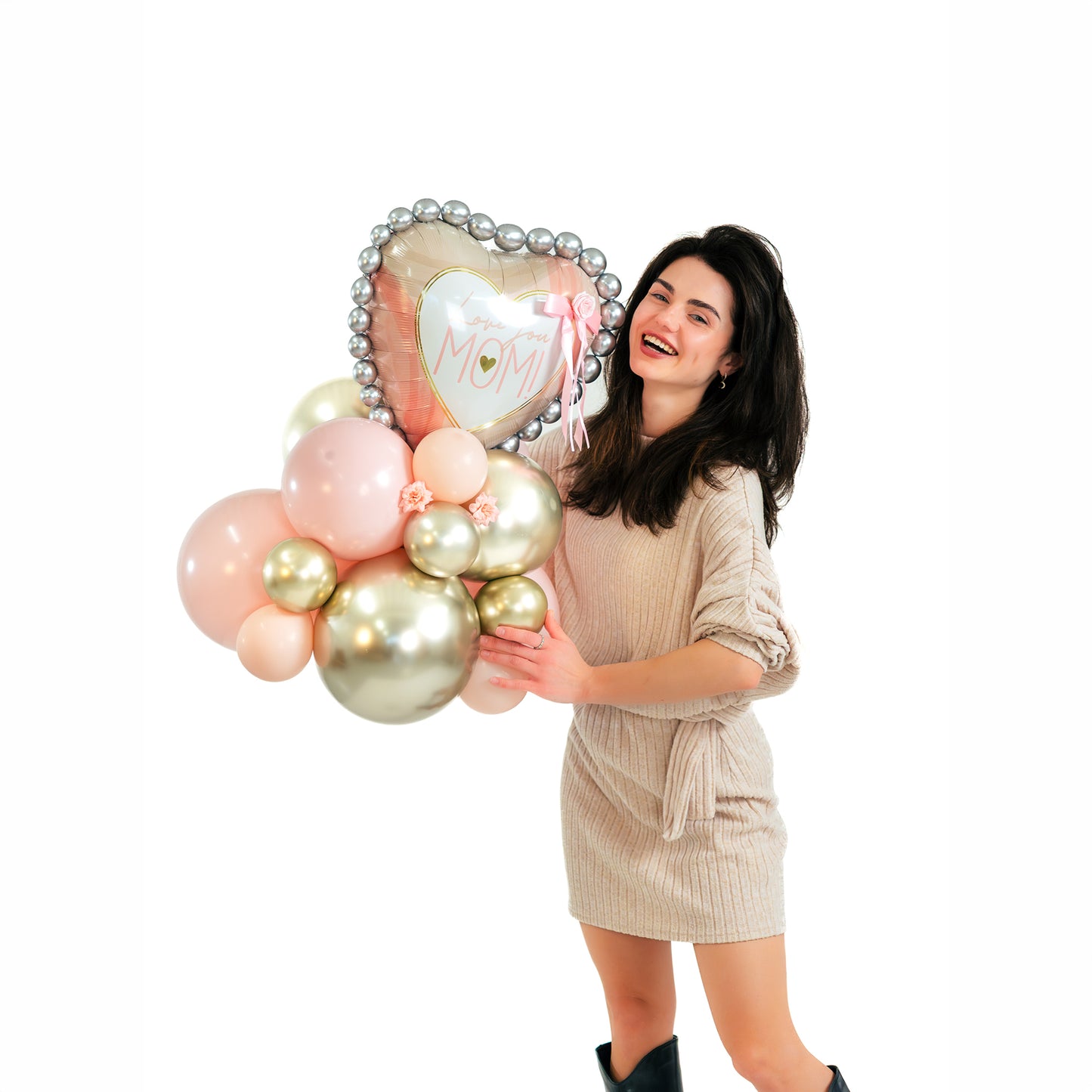 Luxury Mother’s Day balloon centerpiece for Mom with elegant heart balloon in Toronto