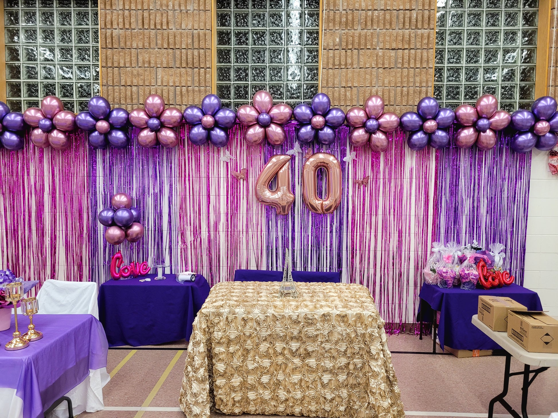 Colorful Balloon Flowers with Five Petals and a Center Balloon